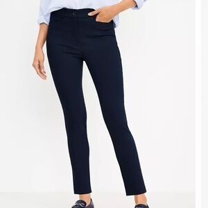 Loft Sutton Skinny Pants Work Office (Size 8, Navy)